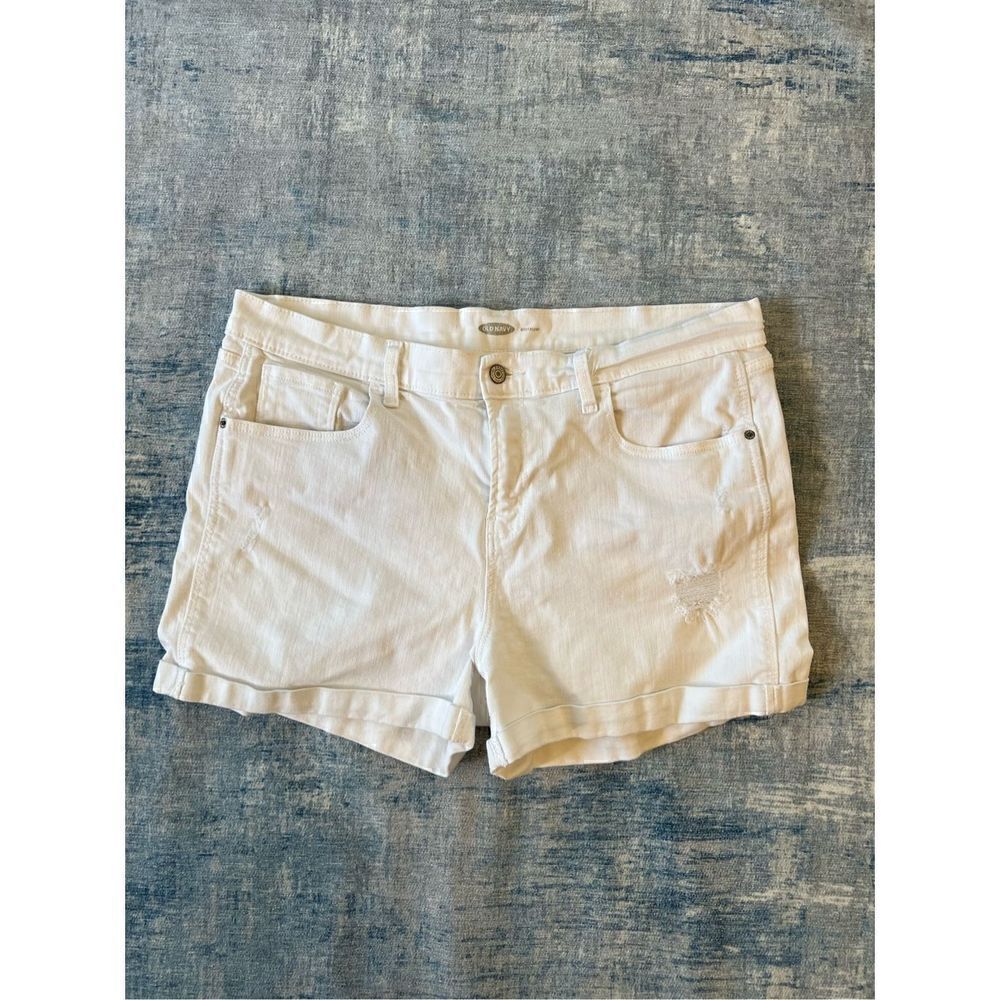 Old Navy White Distressed Boyfriend Cuffed Shorts Size 16